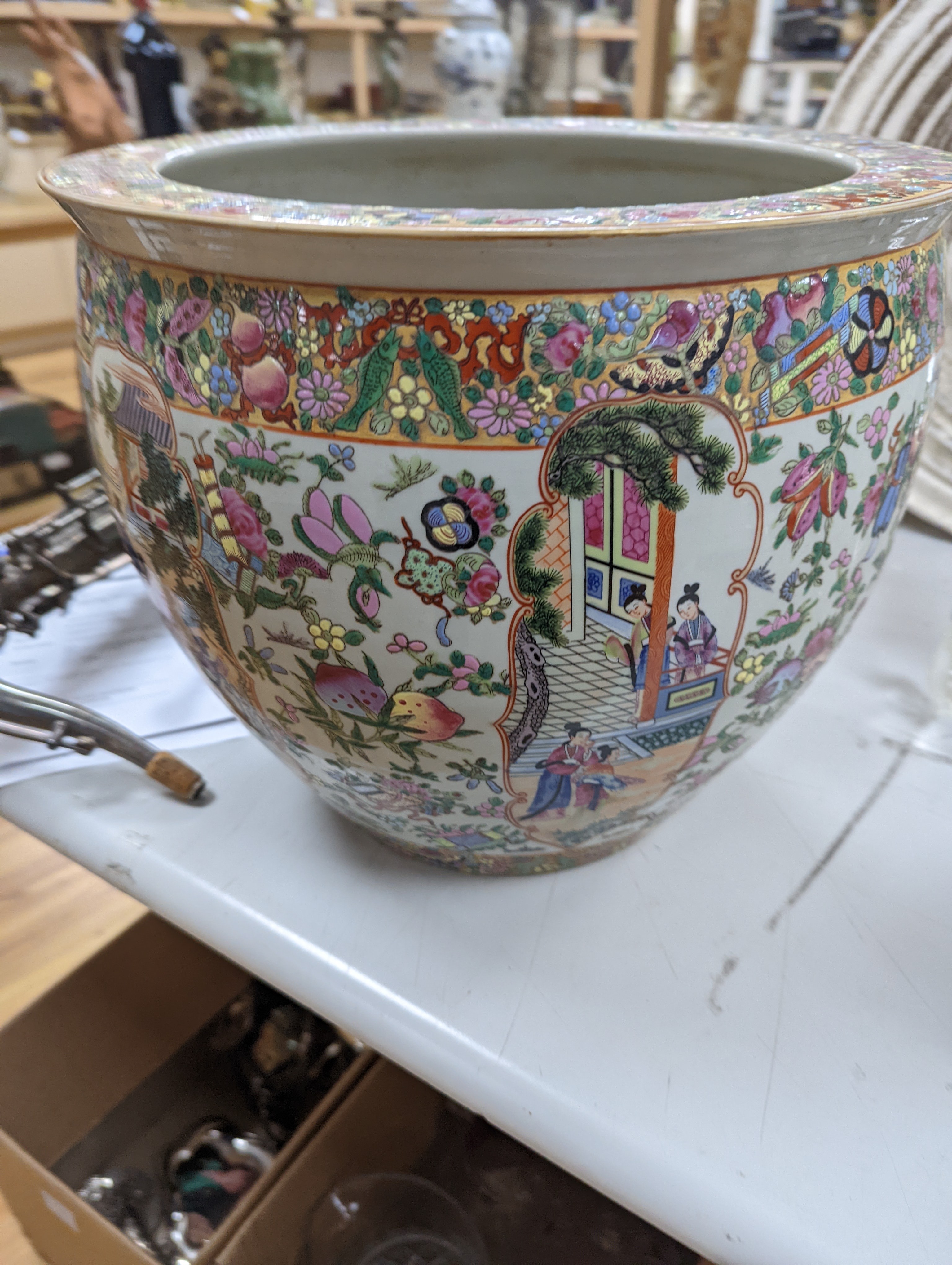 A Chinese famille rose fish bowl 32cm